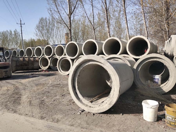 水泥管芯模振動(dòng)